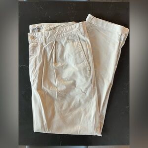 Alex Mill Standard Pleated Pant in Chino | Oat Milk